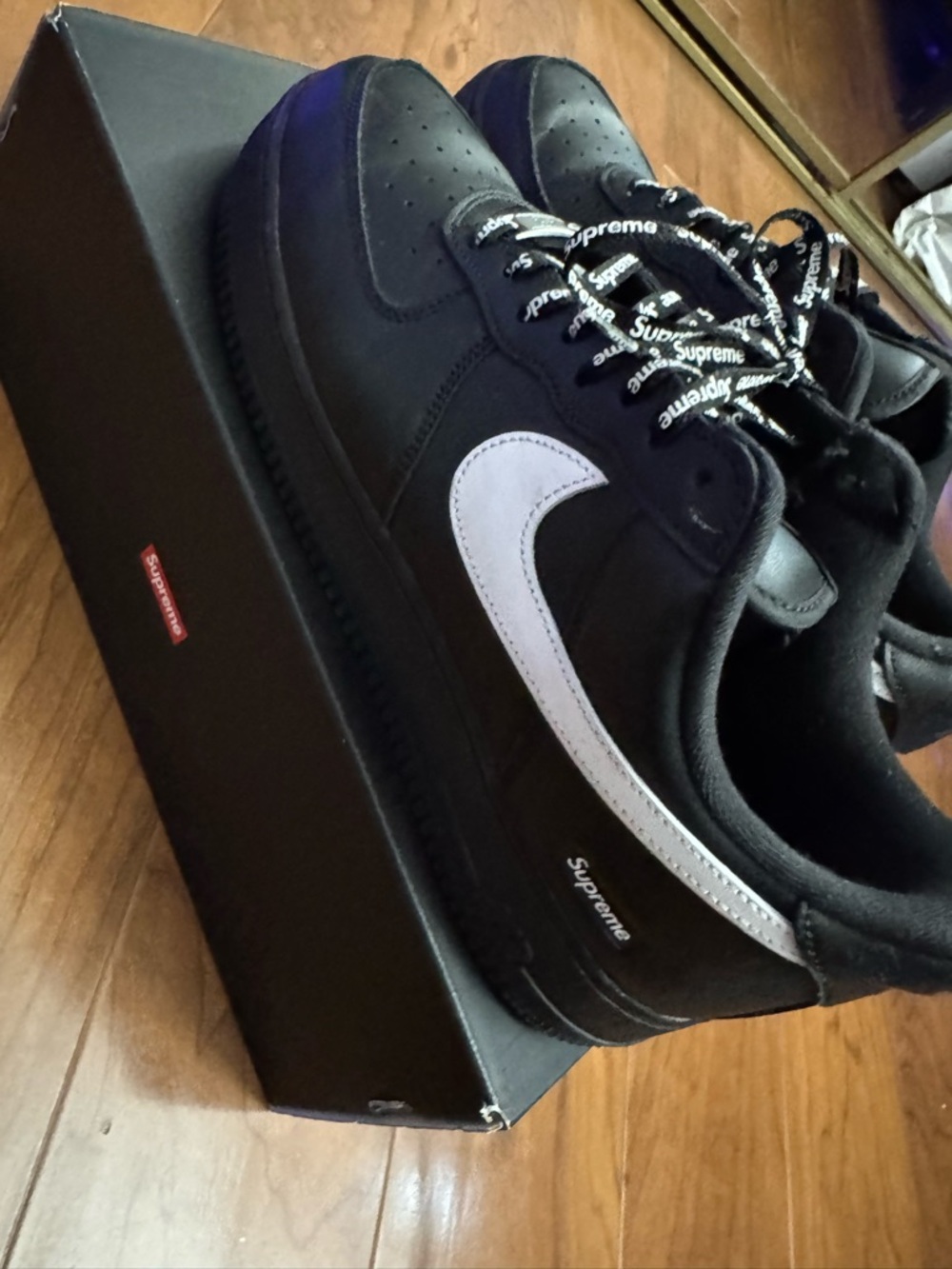 Supreme Black Sneakers AF1 with White Swoosh - Picture 8 of 9